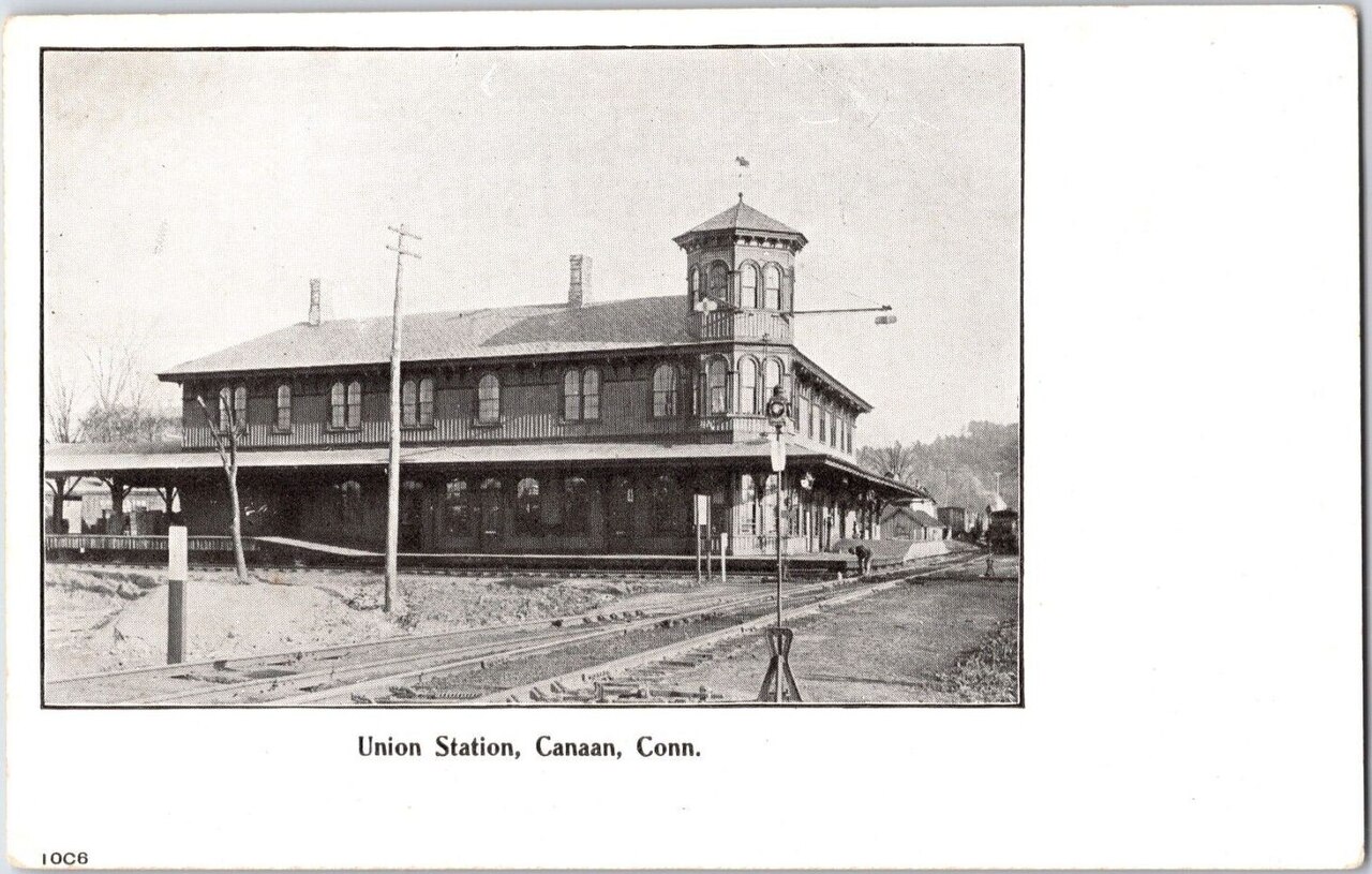 Canaan Union Station undivided back postcard.jpg